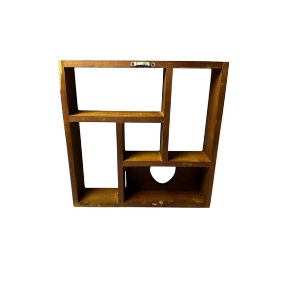 Vintage Wooden Knick Knack Hanging Display Wall Shelf Cut Out Heart Doors Retro - Picture 2 of 7
